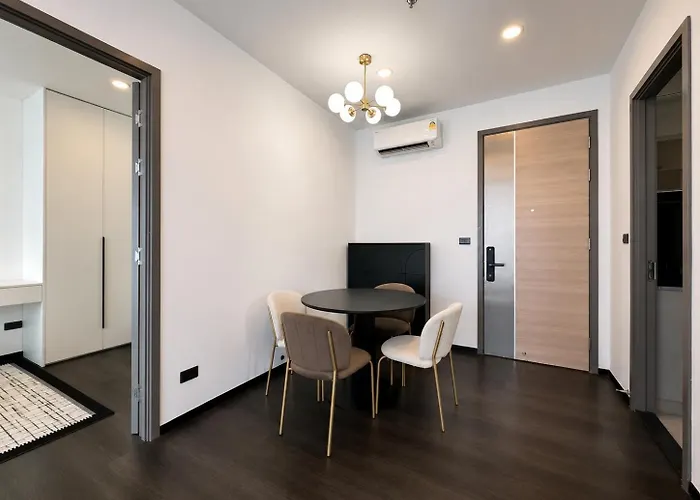 Apartment 2br Partial River Long Spacious *