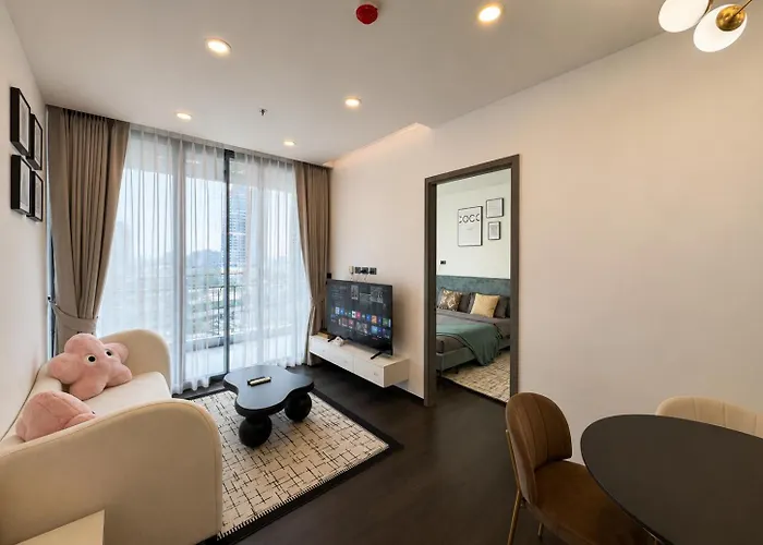 Apartment 2br Partial River Long Spacious