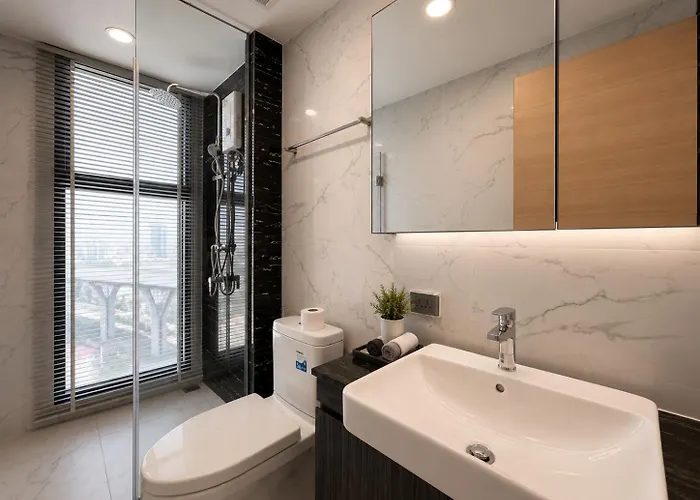 2br Partial River Long Spacious Apartment *