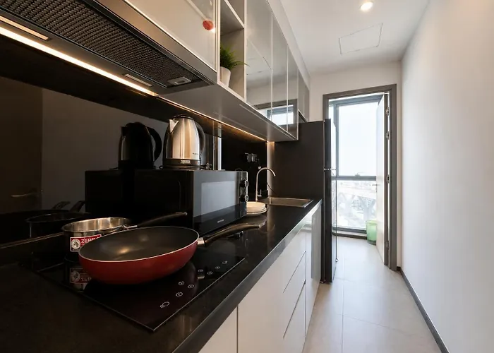 2br Partial River Long Spacious