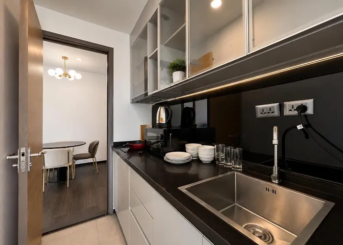 Apartment 2br Partial River Long Spacious *
